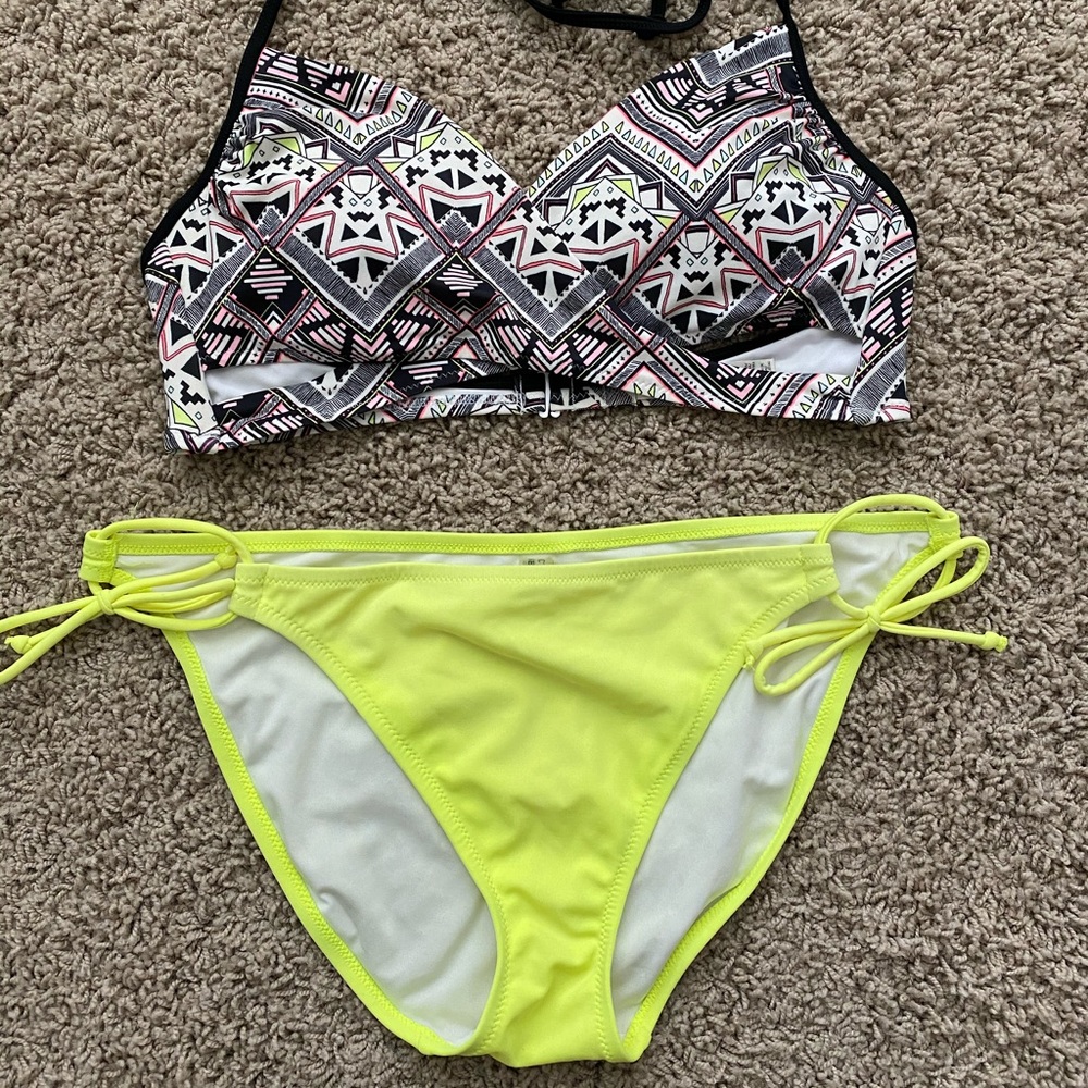 Victoria’s Secret Bikini Bottoms